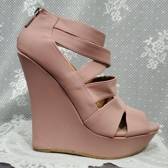 Open toe platforms - Picture 3 of 4